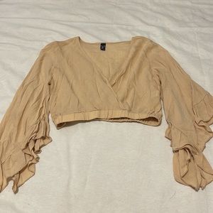 Windsor Beige Cropped Butterfly Sleeve Blouse size Small